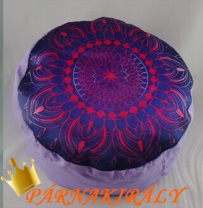 Szeretet mandala lila jógapárna